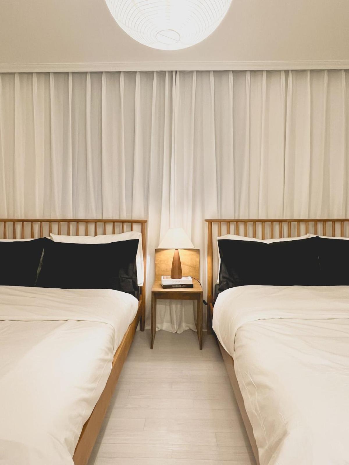 Waterfall- Yeonhui Hongdae 10mins Sinchon 3beds 6ppl *