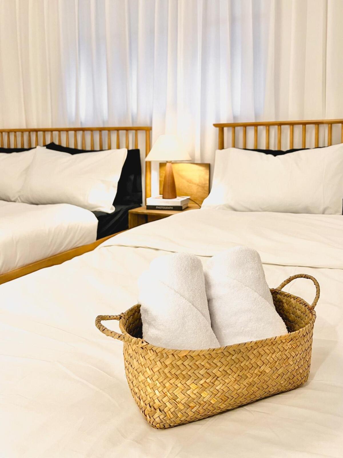 Waterfall- Yeonhui Hongdae 10mins Sinchon 3beds 6ppl Apartment *