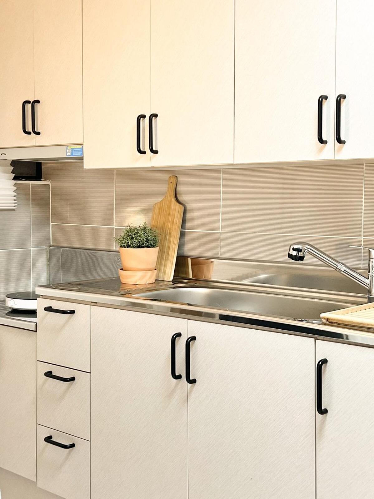 Apartment Waterfall- Yeonhui Hongdae 10mins Sinchon 3beds 6ppl *