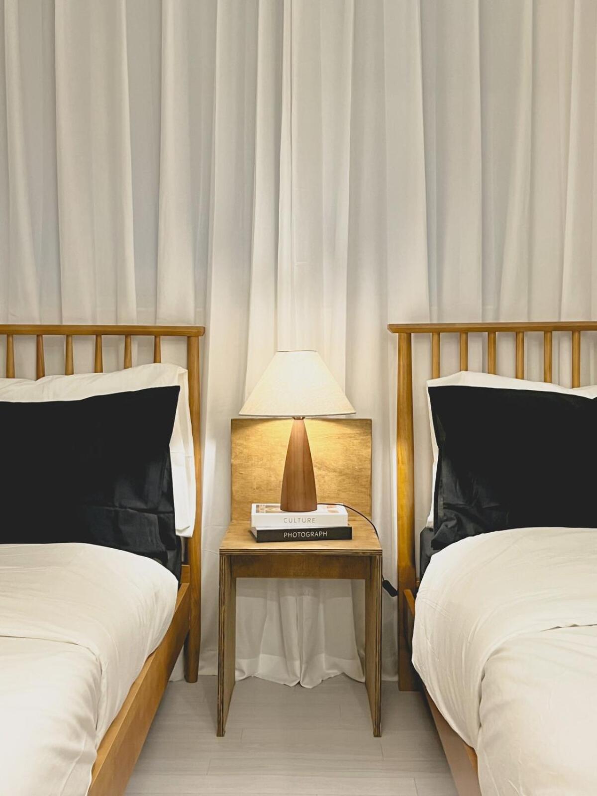 Apartment Waterfall- Yeonhui Hongdae 10mins Sinchon 3beds 6ppl Seoul