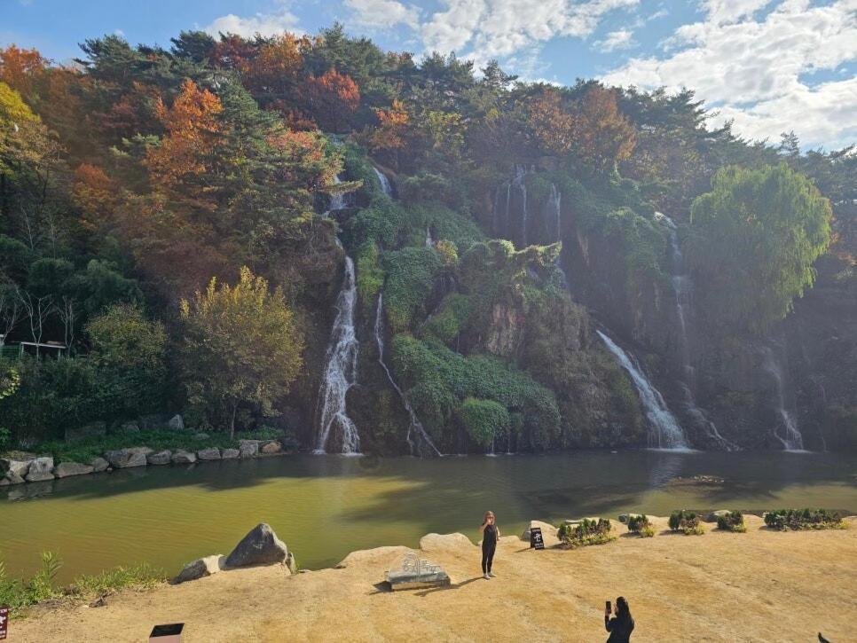 Waterfall- Yeonhui Hongdae 10mins Sinchon 3beds 6ppl Pangsapuri Seoul